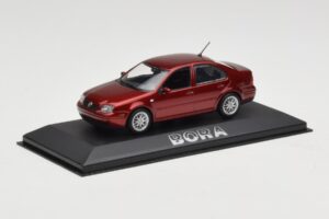 Volkswagen Bora Mk4 Red Metallic Minichamps 1:43 VW003 Druckguss — Bild 2 von 4