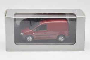 Volkswagen Caddy 2K Dunkelrot Minichamps 1:43 CADDY004 Druckguss — Bild 4 von 4
