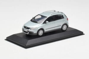Volkswagen Cross Golf Mk5 Silber Minichamps 1:43 GOLF003 Druckguss — Bild 2 von 4