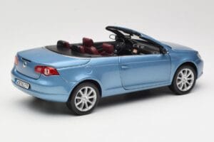 Volkswagen Eos Blau Norev 1:18 188422 Druckguss — Bild 3 von 8