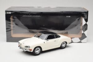 Volkswagen Karmann Ghia Creme Schwarz Minichamps 1:18 155054021 Druckguss — Bild 6 von 6