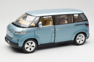 Volkswagen Microbus Concept Hellgrün Revell 1:18 08444 Druckguss