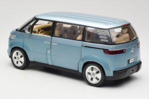 Volkswagen Microbus Concept Hellgrün Revell 1:18 08444 Druckguss — Bild 7 von 8