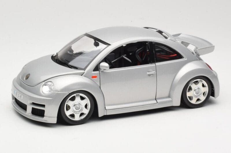 Volkswagen New Beetle RSi Silber Bburago 1:18 3306 Druckguss