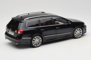 Volkswagen Passat B6 R36 Variant Schwarz NZG 1:18 KF044-4A Druckguss — Bild 3 von 8