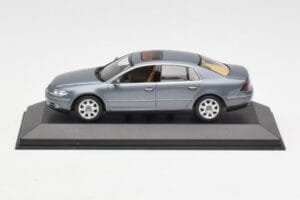 Volkswagen Phaeton 3D Grau Minichamps 1:43 3D0099300GPR7Q Druckguss