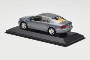 Volkswagen Phaeton Light Blue Metallic Minichamps 1:43 VW002 Druckguss — Bild 3 von 4