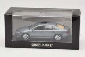 Volkswagen Phaeton Light Blue Metallic Minichamps 1:43 VW002 Druckguss — Bild 4 von 4