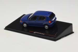 Volkswagen Polo Mk3 Blau IXO 1:43 CLC579N Druckguss — Bild 3 von 4