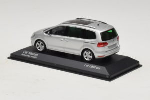 Volkswagen Sharan Silber Minichamps 1:43 400058101 Druckguss — Bild 3 von 5