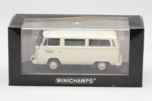 Volkswagen T2 Ambulance DRK Minichamps 1:43 400053090 Druckguss — Bild 4 von 4