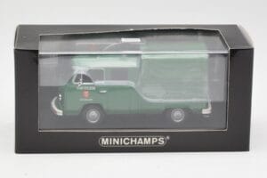 Volkswagen T2b Doppelkabine Pritschenwagen Stadt Solberg Minichamps 1:43 400053261 Druckguss — Bild 4 von 4