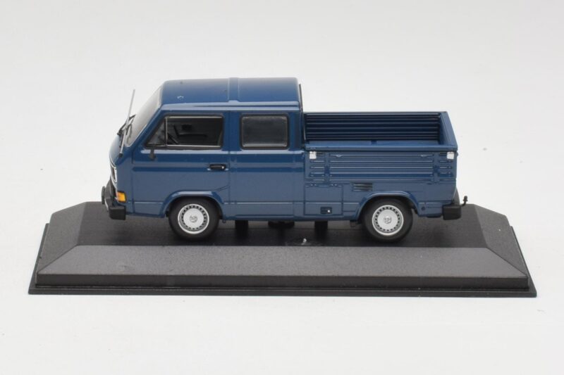 Volkswagen T3 Doppelkabine Pritschenwagen Blau Minichamps 1:43 400055260 Druckguss