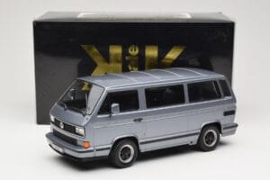 Volkswagen T3 Porsche B32 Minibus Blau KK-Scale 1:18 KKDC180221 Druckguss — Bild 6 von 6