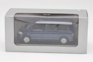 Volkswagen T5 Bus Shadow Blue Minichamps 1:43 842902102 Druckguss — Bild 4 von 4