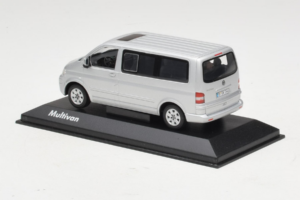Volkswagen T5 Bus Silber Minichamps 1:43 T5003 Druckguss — Bild 3 von 4