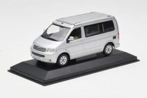 Volkswagen T5 California Silber Minichamps 1:43 7H8099300GPA7W Druckguss — Bild 2 von 4