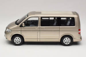 Volkswagen T5 Multivan Beige Metallic Norev 1:18 188602 Druckguss — Bild 3 von 8