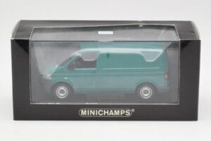 Volkswagen T5 Transporter Grün Minichamps 1:43 400052261 Druckguss — Bild 4 von 4