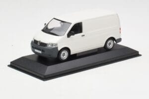 Volkswagen T5 Transporter Weiß Minichamps 1:43 T5002-B Druckguss — Bild 2 von 4