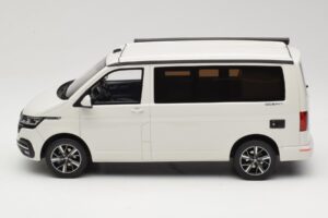 Volkswagen T6.1 California Ocean Candy White Otto 1:18 OT488 Resin — Bild 3 von 6