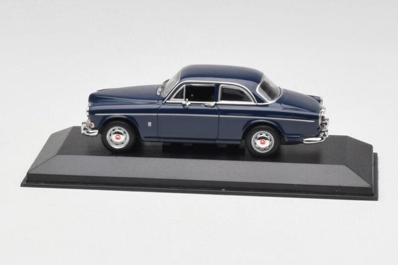 Volvo 121 Amazon Dunkelblau Minichamps 1:43 Volvo 121 Amazon Dunkelblau Minichamps 1:43 VOLVO012 Druckguss