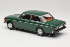 Volvo 142 Grün MCG 1:18 MCG18005 Druckguss — Bild 5 von 6