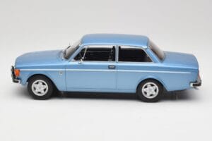 Volvo 142 Hellblau MCG 1:18 MCG18444 Druckguss — Bild 3 von 6