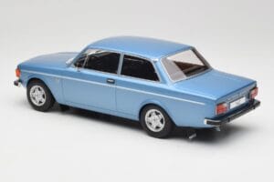 Volvo 142 Hellblau MCG 1:18 MCG18444 Druckguss — Bild 5 von 6