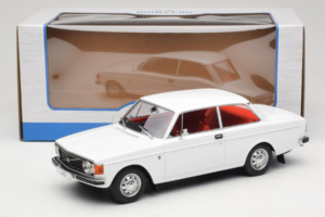 Volvo 142 Weiß MCG 1:18 MCG18445 Druckguss — Bild 6 von 6
