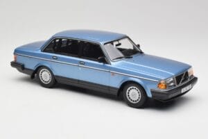 Volvo 240 GL Blau Metallic Minichamps 1:18 155171404 Druckguss — Bild 4 von 6