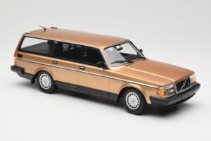 Volvo 240 GL Kombi Gold Metallic Minichamps 1:18 155171415 Druckguss — Bild 4 von 6