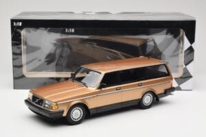 Volvo 240 GL Kombi Gold Metallic Minichamps 1:18 155171415 Druckguss — Bild 6 von 6