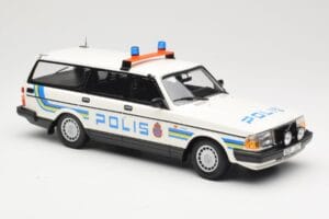 Volvo 240 GL Kombi Polis Sweden Minichamps 1:18 155171480 Druckguss — Bild 4 von 6