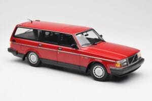Volvo 240 GL Kombi Rot Minichamps 1:18 155171411 Druckguss — Bild 4 von 6