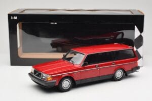 Volvo 240 GL Kombi Rot Minichamps 1:18 155171411 Druckguss — Bild 6 von 6