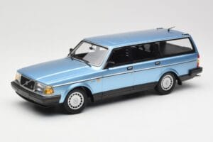 Volvo 240 GL Estate Blue Metallic Minichamps 1:18 155171414 Druckguss