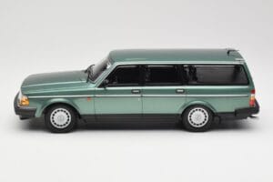 Volvo 240 GL Estate Green Metallic Minichamps 1:18 155171410 Druckguss — Bild 3 von 6