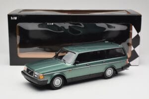 Volvo 240 GL Estate Green Metallic Minichamps 1:18 155171410 Druckguss — Bild 6 von 6
