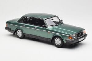 Volvo 240 GL Grün Metallic Minichamps 1:18 155171400 Druckguss — Bild 4 von 6