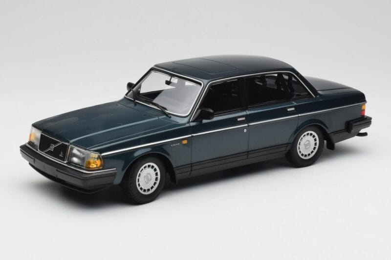 Volvo 240 GL Petrol Metallic Minichamps 1:18 155171407 Druckguss