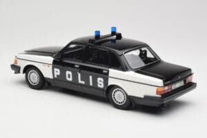 Volvo 240 GL Polis Sweden Schwarz Minichamps 1:18 155171497 Druckguss — Bild 5 von 6