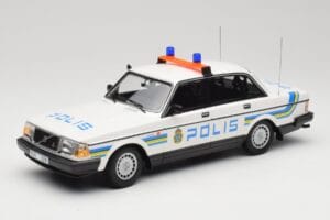Volvo 240 GL Polis Sweden Minichamps 1:18 155171490 Druckguss
