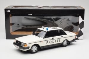 Volvo 240 GL Politi Denmark Minichamps 1:18 155171495 Druckguss — Bild 6 von 6