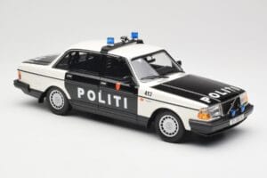 Volvo 240 GL Politi Norway Schwarz Minichamps 1:18 155171496 Druckguss — Bild 4 von 6