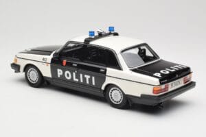 Volvo 240 GL Politi Norway Schwarz Minichamps 1:18 155171496 Druckguss — Bild 5 von 6