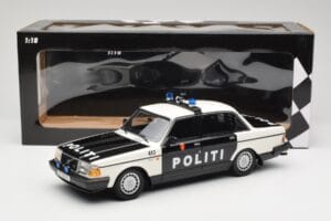 Volvo 240 GL Politi Norway Schwarz Minichamps 1:18 155171496 Druckguss — Bild 6 von 6