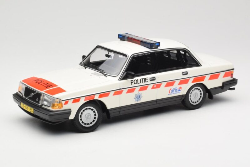 Volvo 240 GL Politie Netherlands Minichamps 1:18 155171498 Druckguss