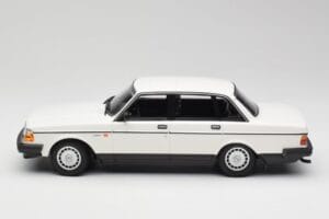 Volvo 240 GL Weiß Minichamps 1:18 155171402 Druckguss — Bild 3 von 6