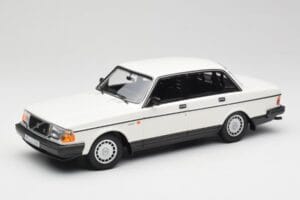 Volvo 240 GL Weiß Minichamps 1:18 155171402 Druckguss